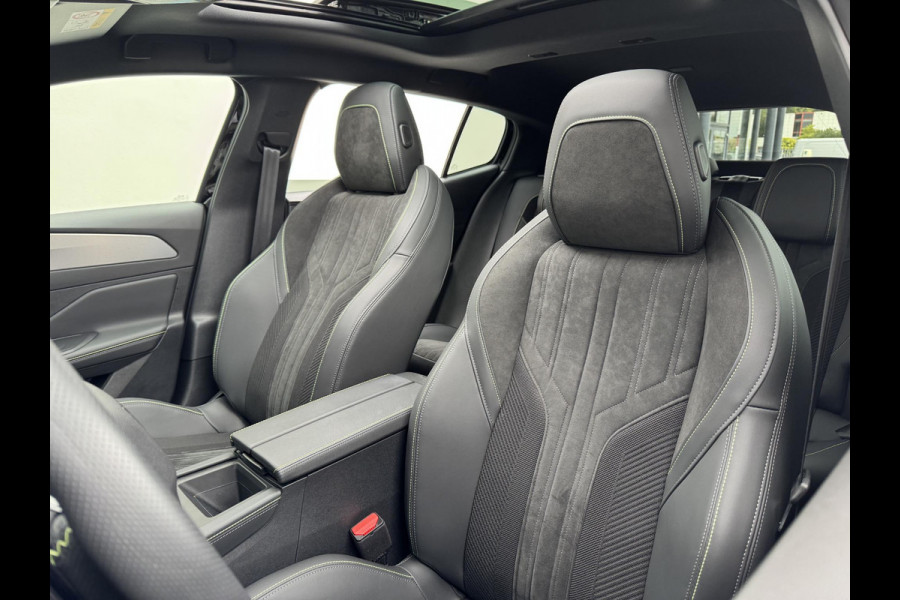 Peugeot 408 1.2 Hybrid 145 e-DCS6 GT | Panoramadak | Alcantara AGR stoelen | Hifi pakket | 360 pakket | Prijs is rijklaar