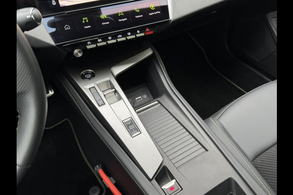 Peugeot 408 1.2 Hybrid 145 e-DCS6 GT | Panoramadak | Alcantara AGR stoelen | Hifi pakket | 360 pakket | Prijs is rijklaar