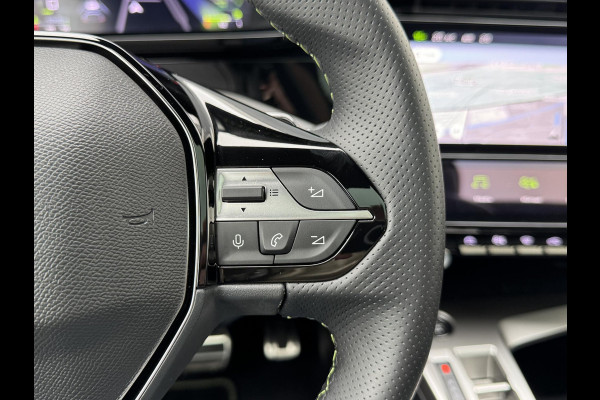 Peugeot 408 1.2 Hybrid 145 e-DCS6 GT | Panoramadak | Alcantara AGR stoelen | Hifi pakket | 360 pakket | Prijs is rijklaar