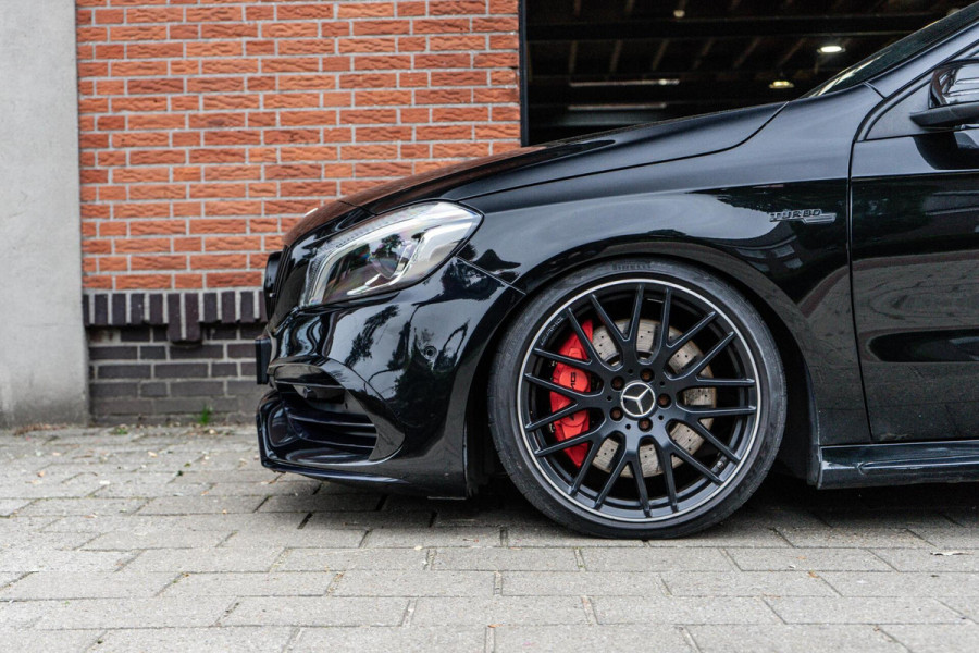 Mercedes-Benz A-Klasse AMG 45 4MATIC Pano / Memory / Apple car play