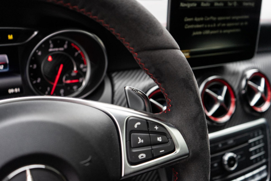 Mercedes-Benz A-Klasse AMG 45 4MATIC Pano / Memory / Apple car play