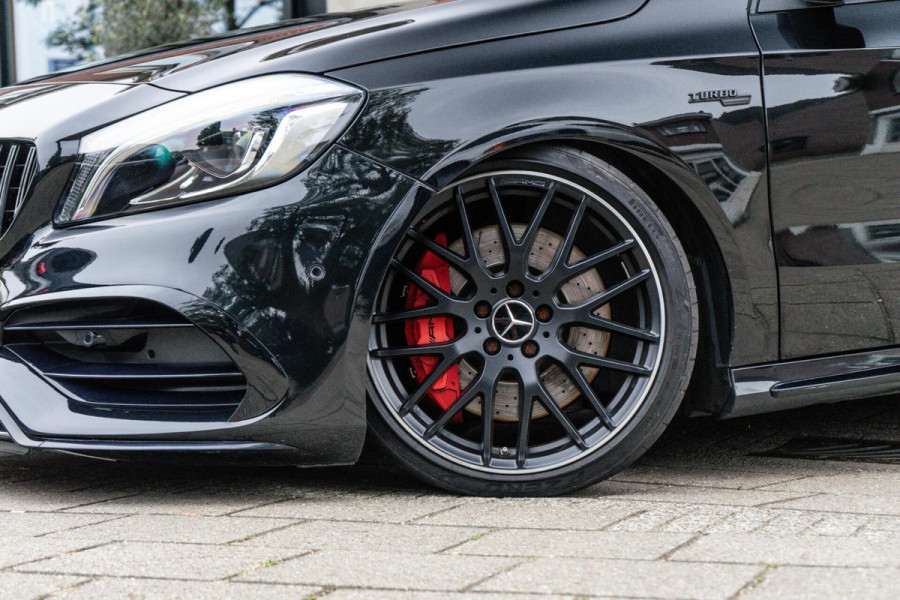 Mercedes-Benz A-Klasse AMG 45 4MATIC Pano / Memory / Apple car play