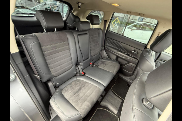Mitsubishi Outlander 2.4 PHEV Intense+ 4WD, 1e eigenaar, CarPlay, Trekhaak, Sunroof