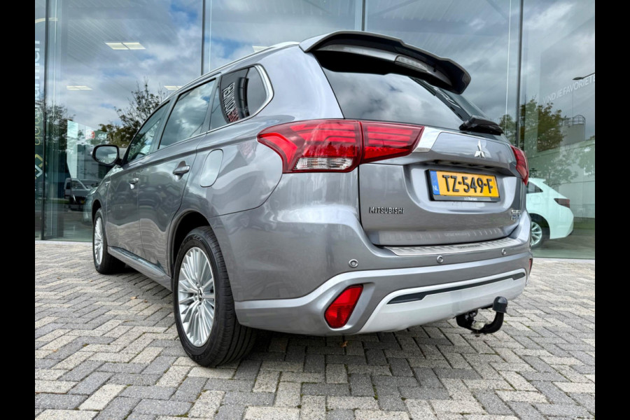 Mitsubishi Outlander 2.4 PHEV Intense+ 4WD, 1e eigenaar, CarPlay, Trekhaak, Sunroof
