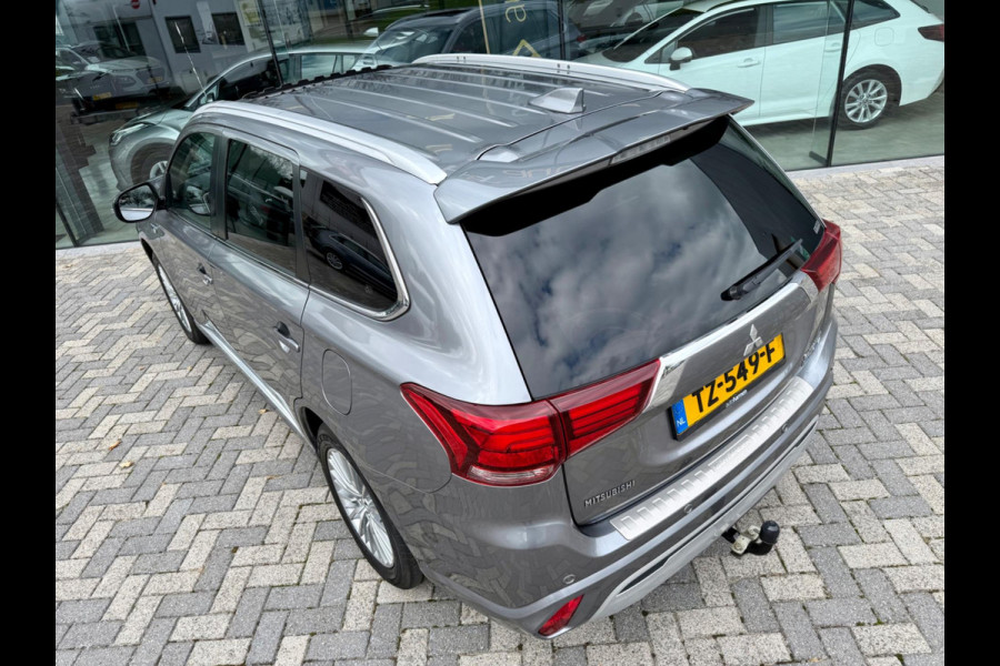 Mitsubishi Outlander 2.4 PHEV Intense+ 4WD, 1e eigenaar, CarPlay, Trekhaak, Sunroof