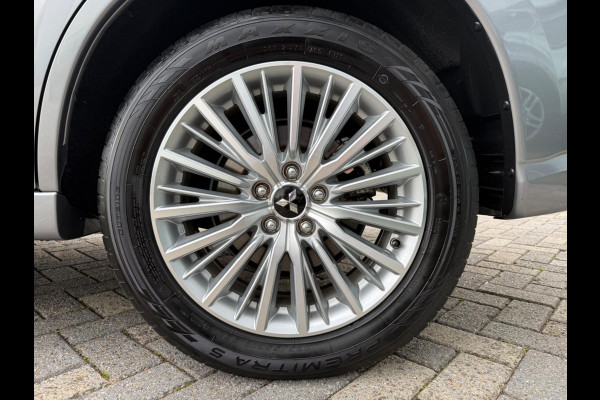Mitsubishi Outlander 2.4 PHEV Intense+ 4WD, 1e eigenaar, CarPlay, Trekhaak, Sunroof