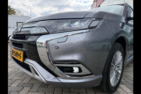 Mitsubishi Outlander 2.4 PHEV Intense+ 4WD, 1e eigenaar, CarPlay, Trekhaak, Sunroof