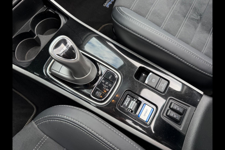 Mitsubishi Outlander 2.4 PHEV Intense+ 4WD, 1e eigenaar, CarPlay, Trekhaak, Sunroof