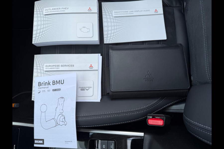 Mitsubishi Outlander 2.4 PHEV Intense+ 4WD, 1e eigenaar, CarPlay, Trekhaak, Sunroof
