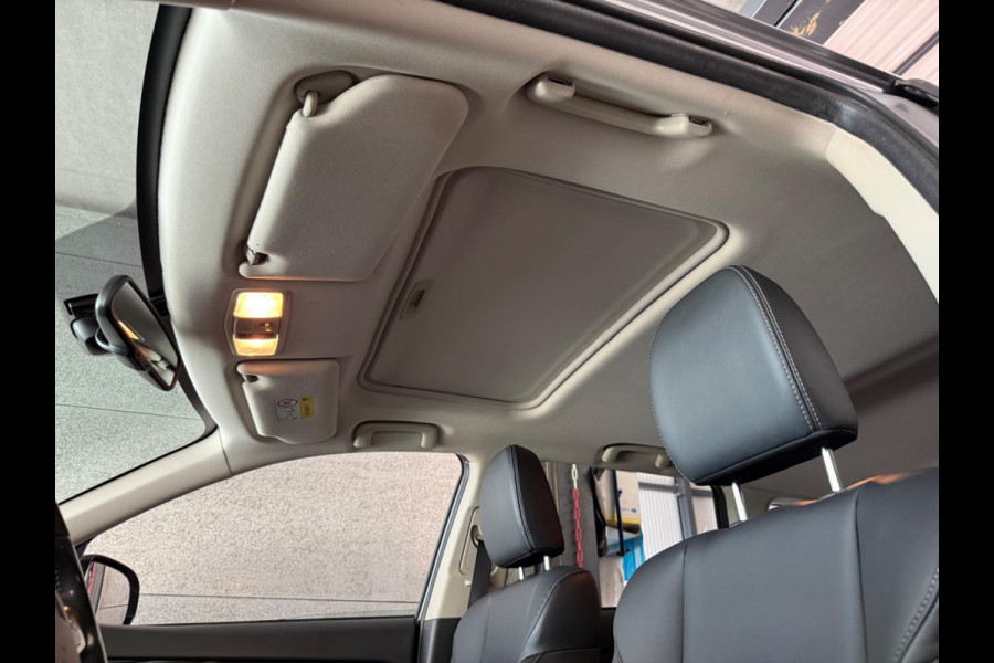 Mitsubishi Outlander 2.4 PHEV Intense+ 4WD, 1e eigenaar, CarPlay, Trekhaak, Sunroof
