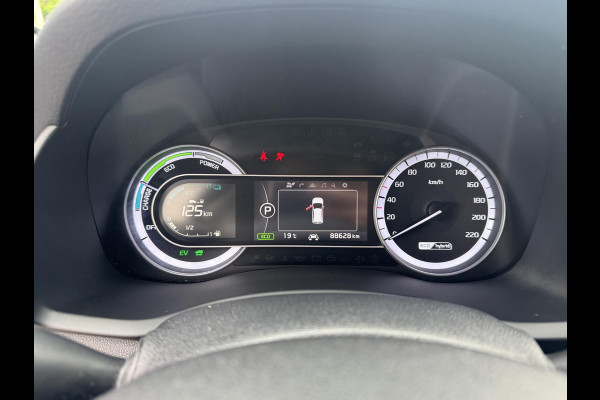 Kia Niro 1.6 GDi Hybrid DynamicPlusLine | Stoel en stuurverwarming | Navigatie | Achteruitrijcamera |