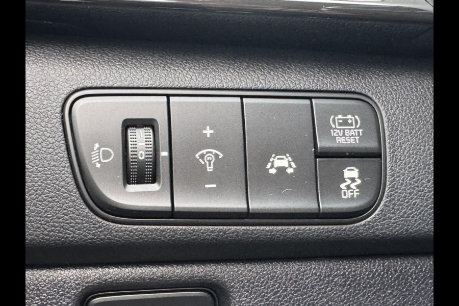 Kia Niro 1.6 GDi Hybrid DynamicPlusLine | Stoel en stuurverwarming | Navigatie | Achteruitrijcamera |