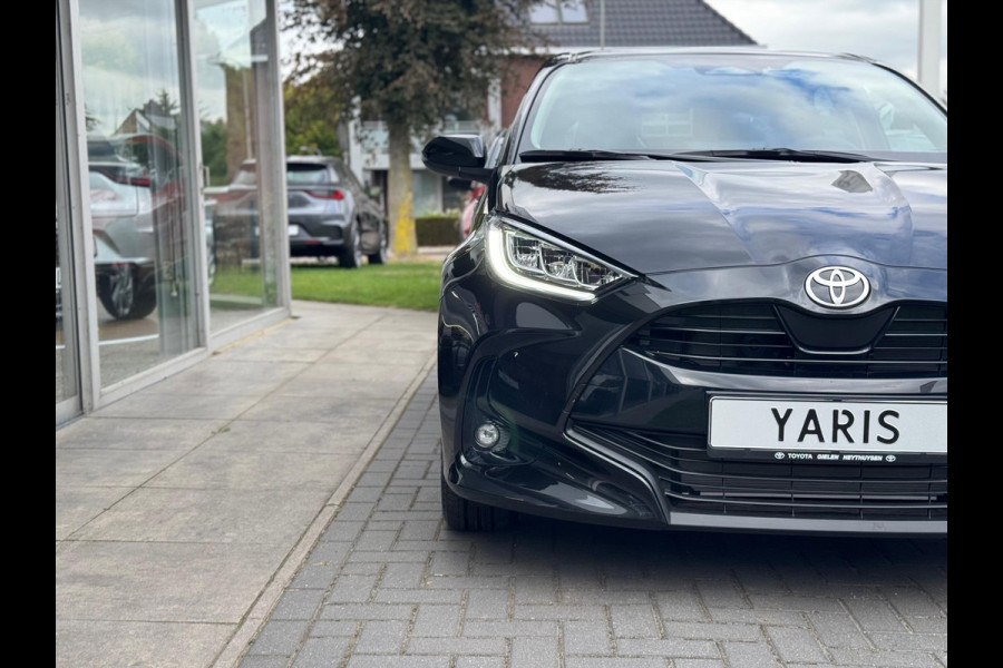 Toyota Yaris Hybrid Dynamic Plus | Stoel + Stuurverwarming, Lichtmetalen velgen, Keyless, Licht + Regensensor, Startknop Toyota Yaris Hybrid Dynamic Plus | Stoel + Stuurverwarming, Lichtmetalen velgen, Keyless, Licht + Regensensor, Startknop