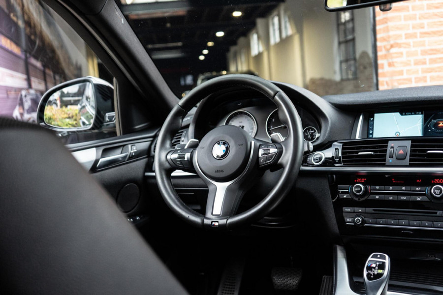 BMW X4 M40i High Executive M-Sport Pano / Camera / Memory