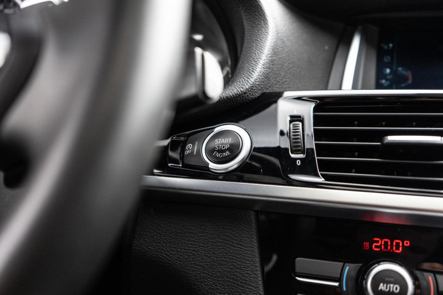 BMW X4 M40i High Executive M-Sport Pano / Camera / Memory