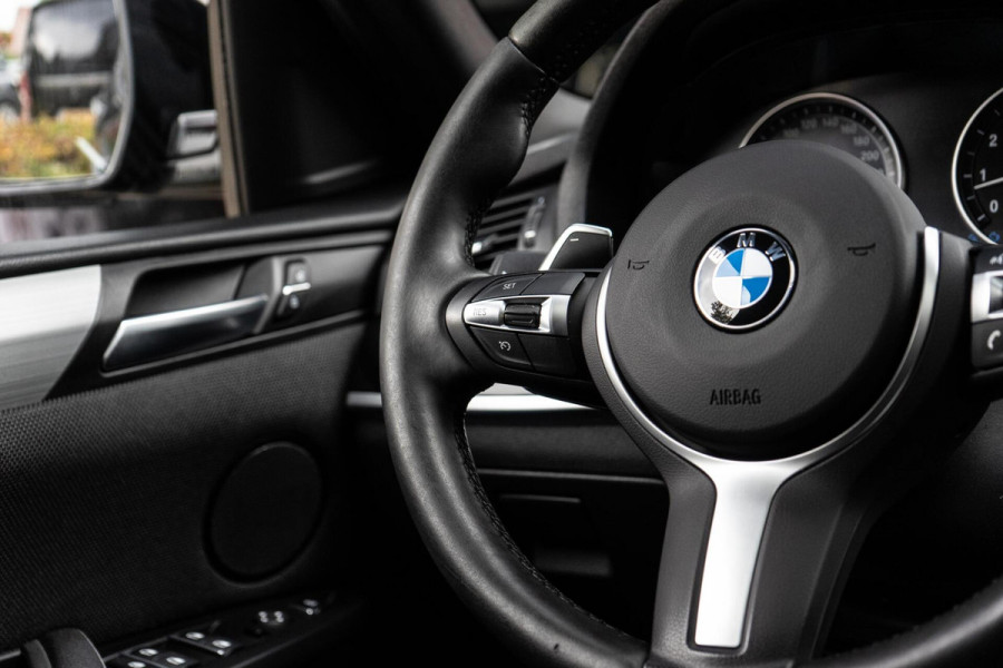 BMW X4 M40i High Executive M-Sport Pano / Camera / Memory
