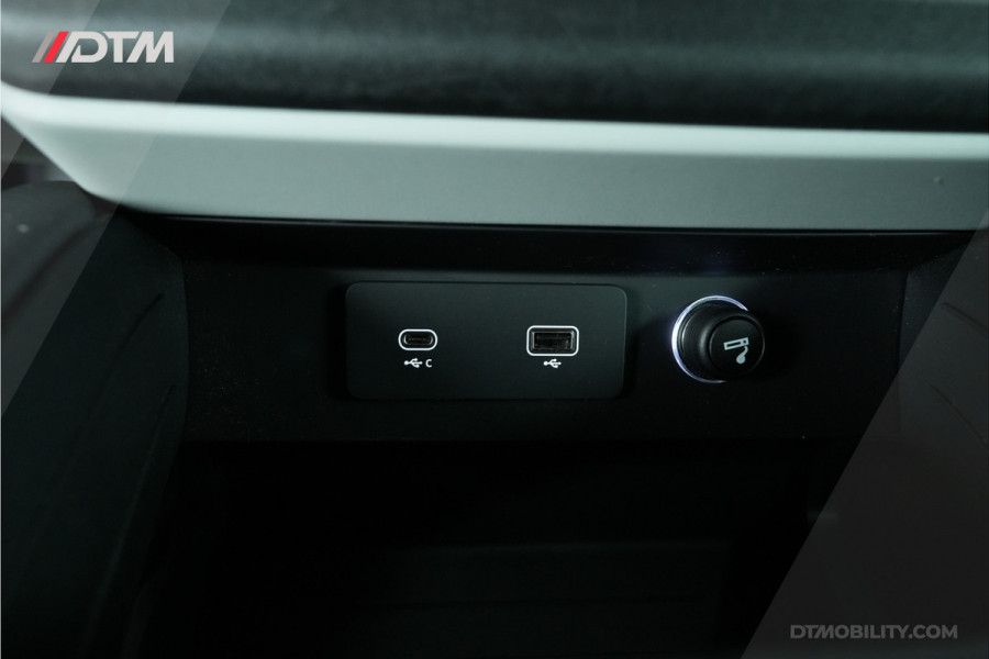 Land Rover Defender 110 2.0 P400e 110 X-Dynamic S | Full Urban | Panoramadak