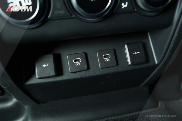 Land Rover Defender 110 2.0 P400e 110 X-Dynamic S | Full Urban | Panoramadak