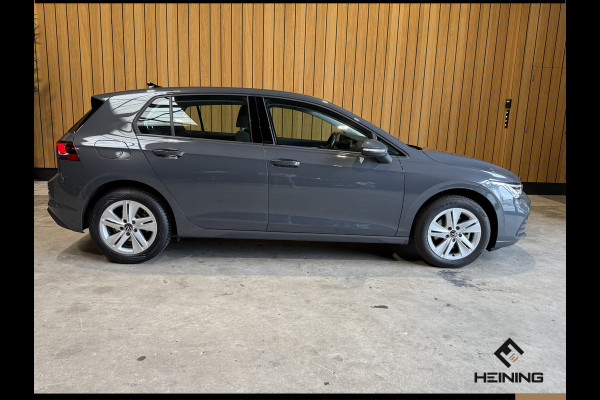 Volkswagen Golf 1.0 eTSI Life. Automaat. Navi. Apple carplay. Adaptive. Hollandse auto met NAP Volkswagen Golf 1.0 eTSI Life. Automaat. Navi. Apple carplay. Adaptive. Hollandse auto met NAP