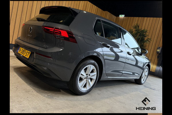 Volkswagen Golf 1.0 eTSI Life. Automaat. Navi. Apple carplay. Adaptive. Hollandse auto met NAP Volkswagen Golf 1.0 eTSI Life. Automaat. Navi. Apple carplay. Adaptive. Hollandse auto met NAP
