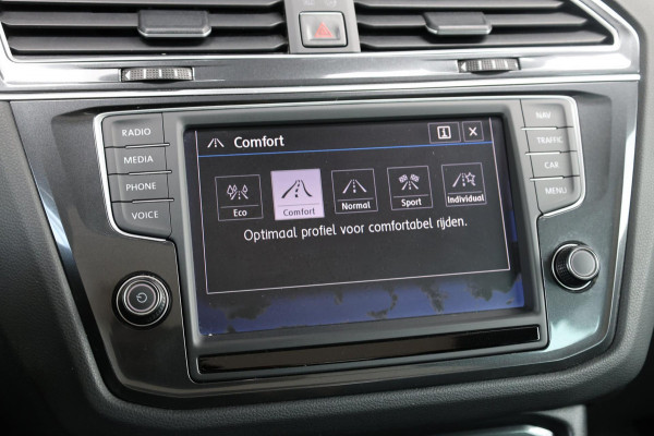Volkswagen Tiguan 2.0 TSI 4Motion 220+PK R-LINE LED/VIRTUAL/HUD/PANO/LEER+S.VERWARMING+MEMORY/20"/360 CAM/LINE/ACC/12 MDN GARANTIE
