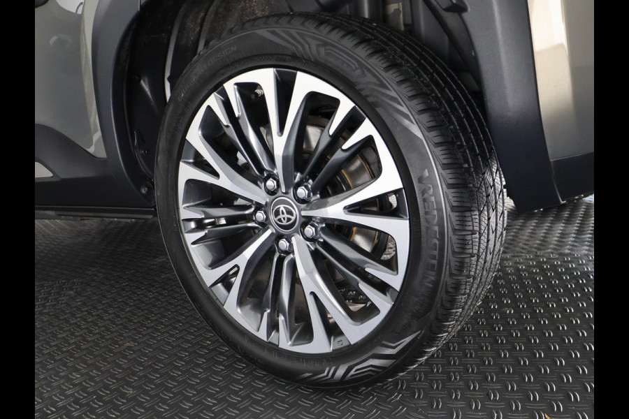 Toyota Yaris Cross 1.5 HYBRIDE EXECUTIVE BI-TONE GARANTIE TOT 9-2032 .Dodehoek detectie . JBL Audio . Stoel verwarming .