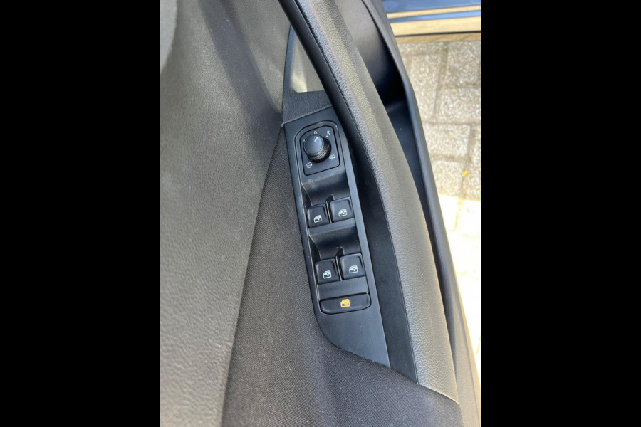 Škoda Kamiq 1.5 TSI 150PK Monte Carlo Edition PANO GARANTIE