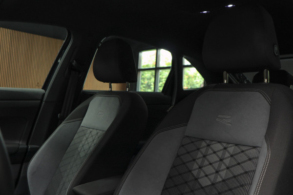 Volkswagen Taigo 1.5 TSI R-Line NAVI - VITUAL - CAMERA - MATRIX