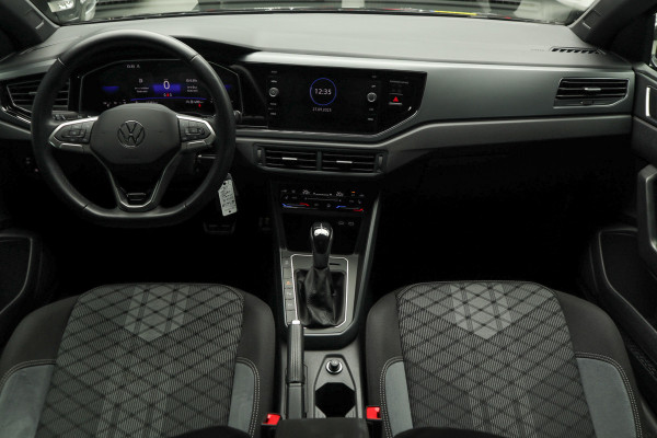 Volkswagen Taigo 1.5 TSI R-Line NAVI - VITUAL - CAMERA - MATRIX