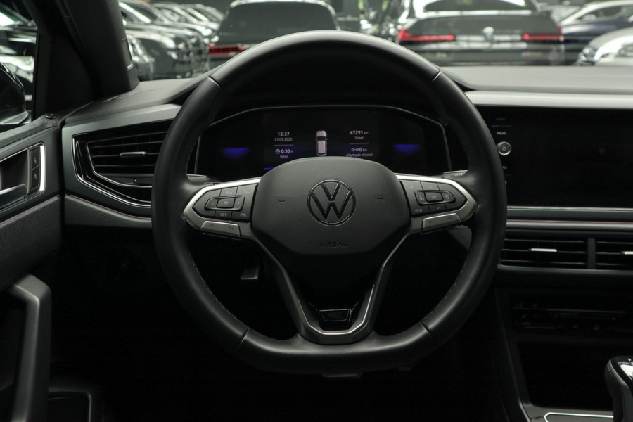 Volkswagen Taigo 1.5 TSI R-Line NAVI - VITUAL - CAMERA - MATRIX