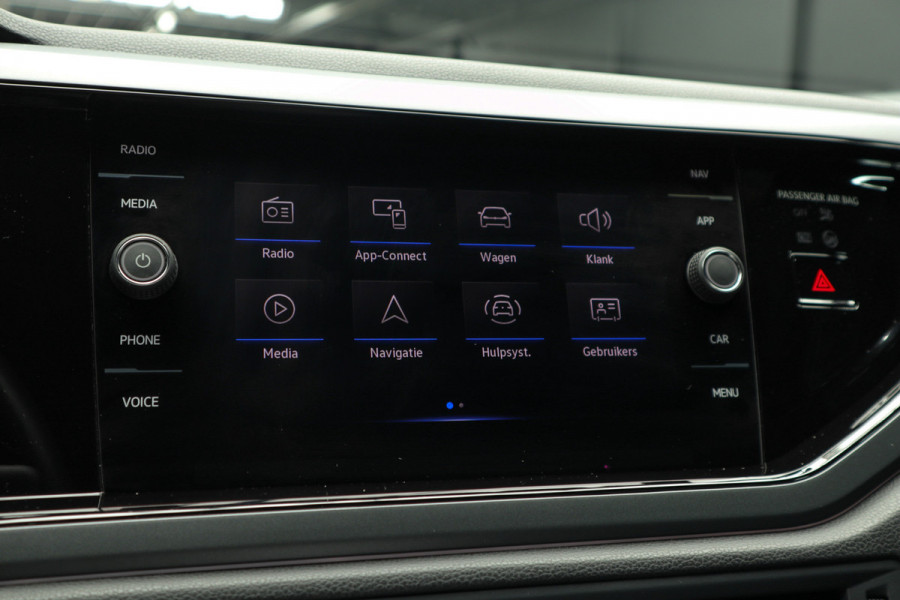 Volkswagen Taigo 1.5 TSI R-Line NAVI - VITUAL - CAMERA - MATRIX