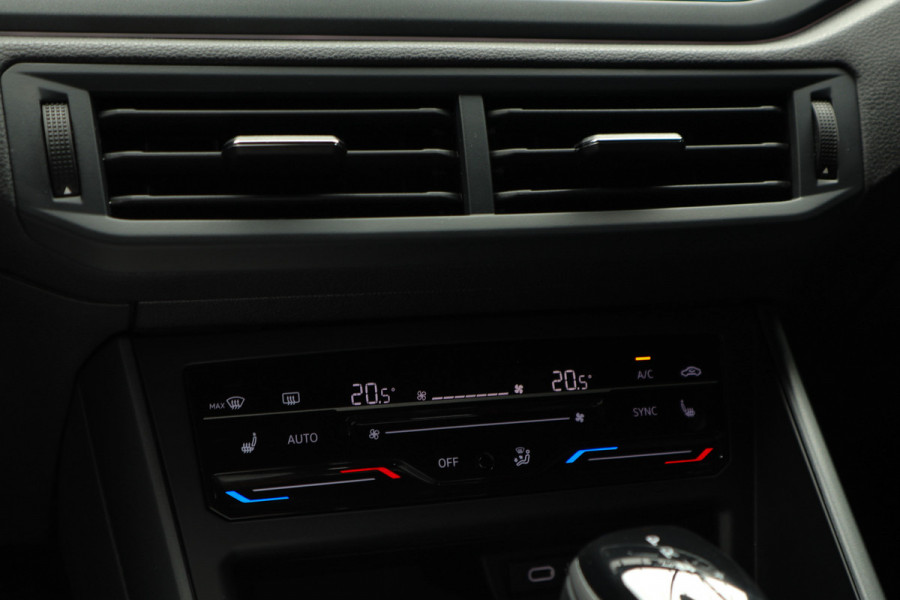 Volkswagen Taigo 1.5 TSI R-Line NAVI - VITUAL - CAMERA - MATRIX