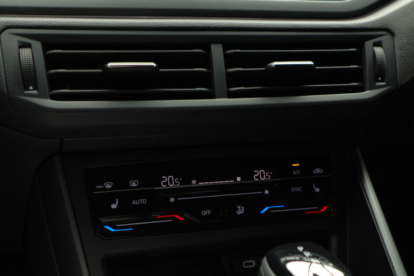 Volkswagen Taigo 1.5 TSI R-Line NAVI - VITUAL - CAMERA - MATRIX