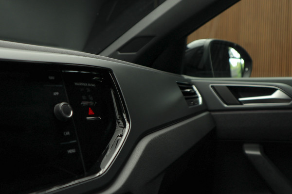 Volkswagen Taigo 1.5 TSI R-Line NAVI - VITUAL - CAMERA - MATRIX