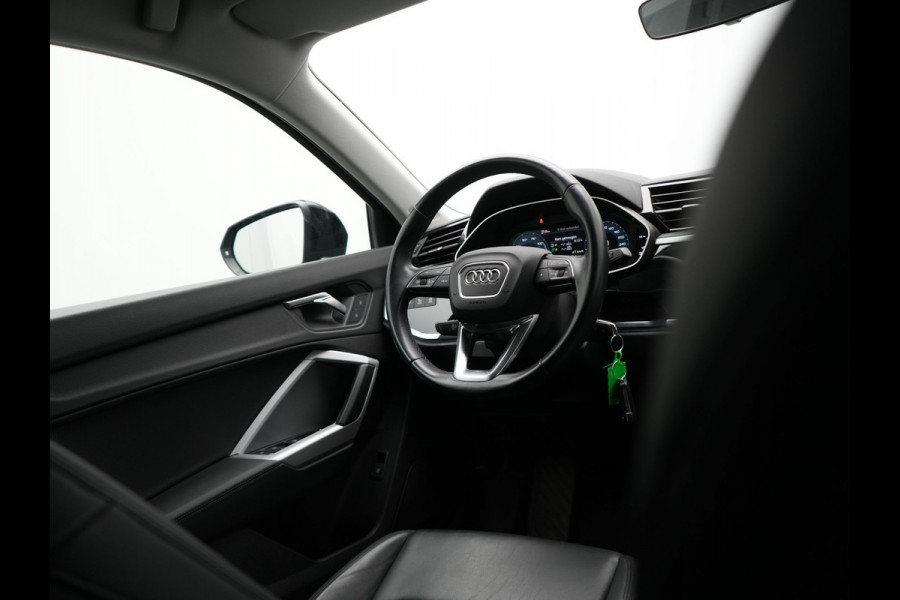 Audi Q3 45 TFSI e S Line Plug In Hybrid 245pk Dealer O.H PHEV | Matrix LED | Cruise Control | Sonos Soundsystem | Apple Carplay | Lane Assist | Lederen Sportstoelen Verwarmd | L.M. 20" |