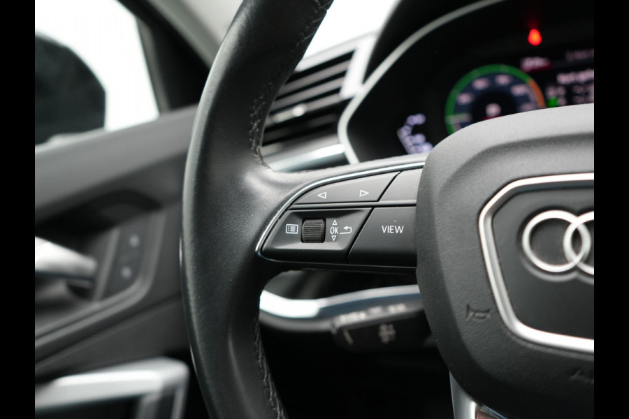 Audi Q3 45 TFSI e S Line Plug In Hybrid 245pk Dealer O.H PHEV | Matrix LED | Cruise Control | Sonos Soundsystem | Apple Carplay | Lane Assist | Lederen Sportstoelen Verwarmd | L.M. 20" |