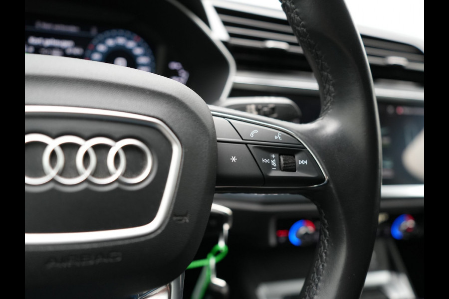 Audi Q3 45 TFSI e S Line Plug In Hybrid 245pk Dealer O.H PHEV | Matrix LED | Cruise Control | Sonos Soundsystem | Apple Carplay | Lane Assist | Lederen Sportstoelen Verwarmd | L.M. 20" |
