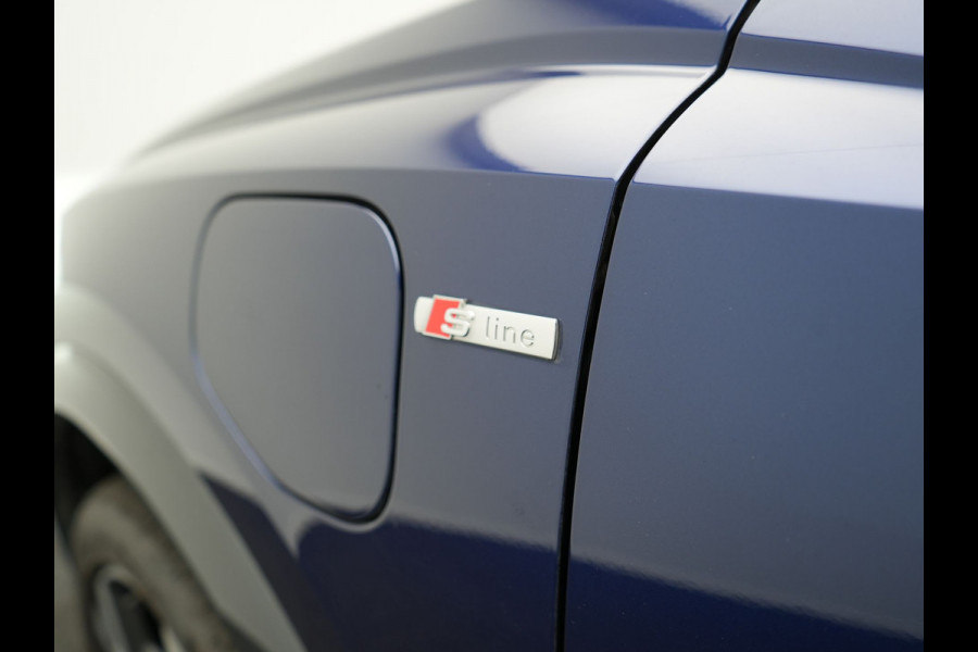 Audi Q3 45 TFSI e S Line Plug In Hybrid 245pk Dealer O.H PHEV | Matrix LED | Cruise Control | Sonos Soundsystem | Apple Carplay | Lane Assist | Lederen Sportstoelen Verwarmd | L.M. 20" |