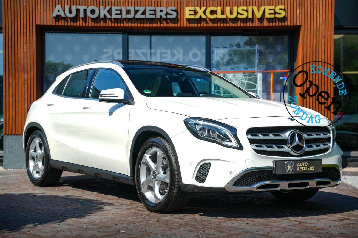Mercedes-Benz GLA 180 Sport Edition Panoramadak Airco Stoelverw. PDC
