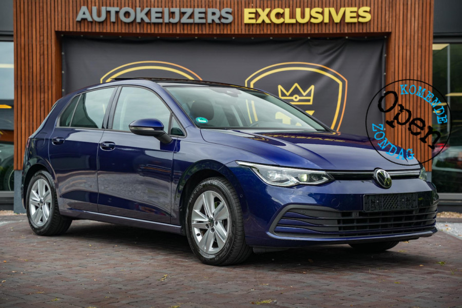 Volkswagen Golf 1.5 eTSI Style Panoramadak IQ Light Adapt. Cruise Keyless Stuurverw. 16''LM
