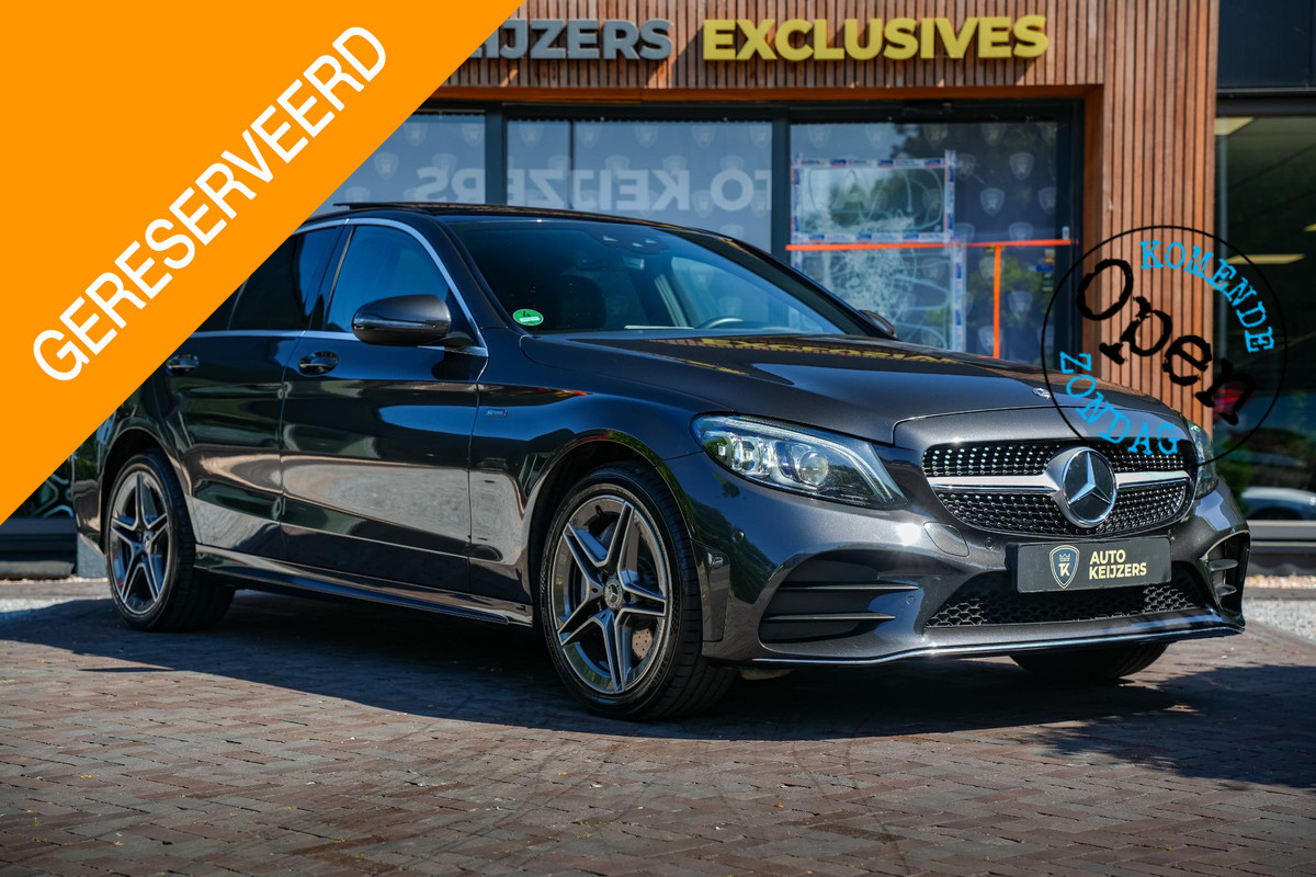 Mercedes-Benz C-Klasse 300 de AMG Line Pano Navi