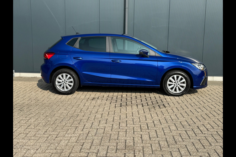 Seat Ibiza 1.0 TSI Style * Navigatie * Camera * Lichtmetalen Velgen * Cruise Control *