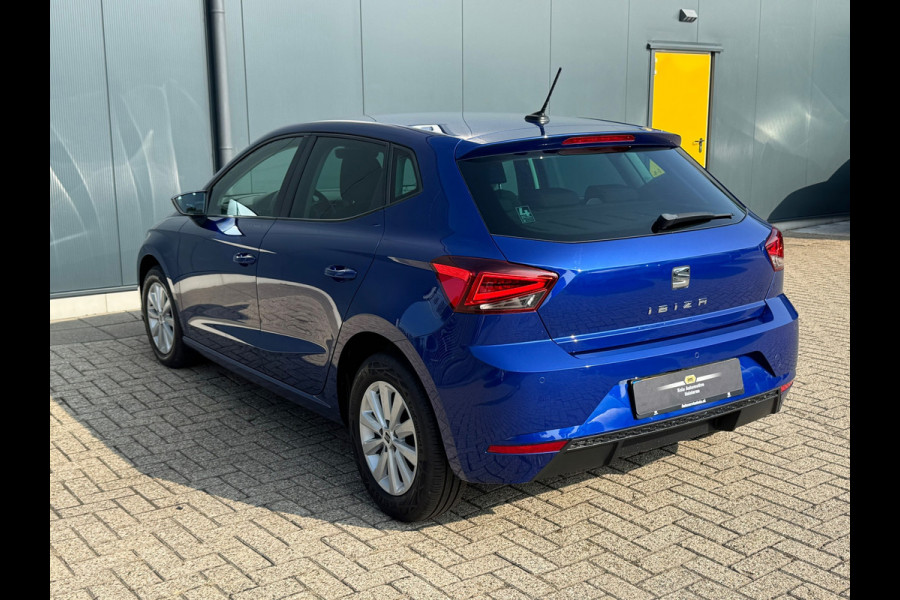 Seat Ibiza 1.0 TSI Style * Navigatie * Camera * Lichtmetalen Velgen * Cruise Control *