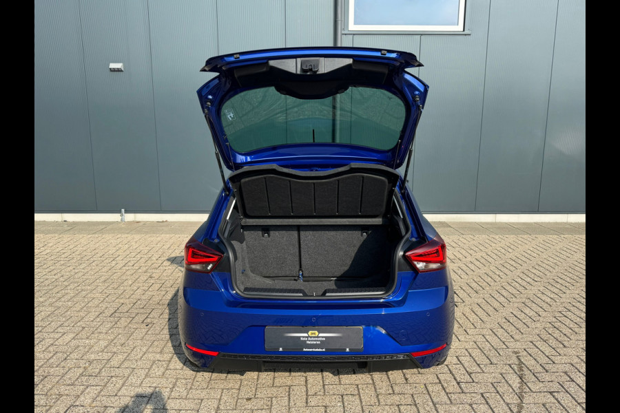 Seat Ibiza 1.0 TSI Style * Navigatie * Camera * Lichtmetalen Velgen * Cruise Control *