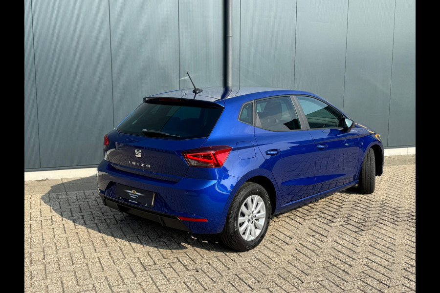 Seat Ibiza 1.0 TSI Style * Navigatie * Camera * Lichtmetalen Velgen * Cruise Control *