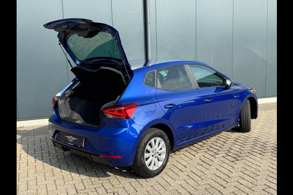 Seat Ibiza 1.0 TSI Style * Navigatie * Camera * Lichtmetalen Velgen * Cruise Control *