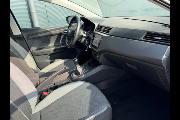 Seat Ibiza 1.0 TSI Style * Navigatie * Camera * Lichtmetalen Velgen * Cruise Control *
