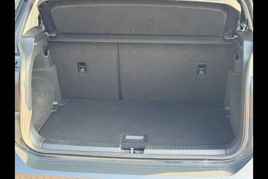 Volkswagen T-Cross 1.0 TSI Style * Virtual Cockpit * Led * Lichtmetalen Velgen