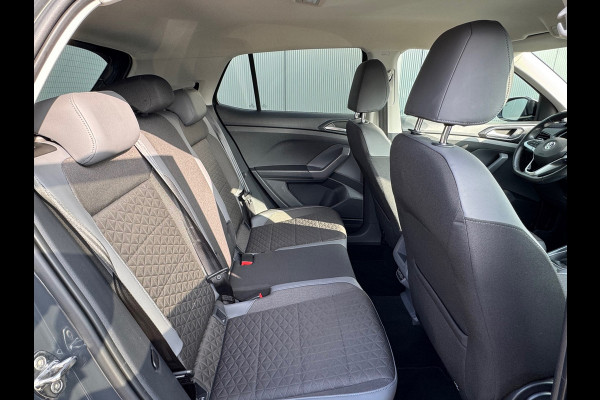 Volkswagen T-Cross 1.0 TSI Style * Virtual Cockpit * Led * Lichtmetalen Velgen
