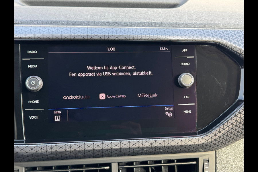 Volkswagen T-Cross 1.0 TSI Style * Virtual Cockpit * Led * Lichtmetalen Velgen
